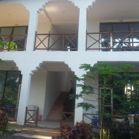 Asiya Beach Bungalow Nungwi Esterno foto